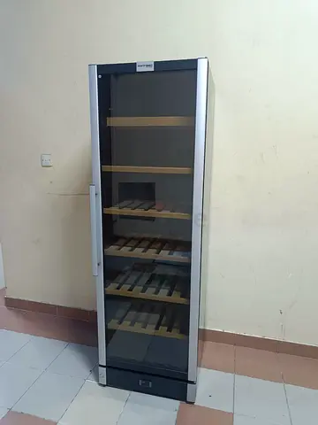Wine fridge _ 197 bottels beverage cooler w185 model vestfrost brand large size