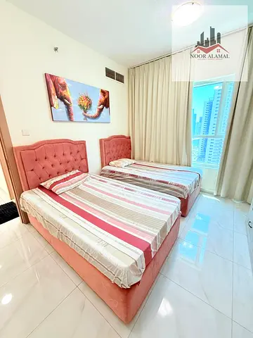 الشارقه التعاون بنايه اول ساكن ✨شقه مفروشه فرش فندقي 💥لصاحب الفخامه 💫غرفين 🛌وصاله ومطبخ وحمامين شور 🛁وبلكونه اطلاله مفتوحه 🌊
