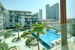 Studio | Premium | Vacant | Pool view