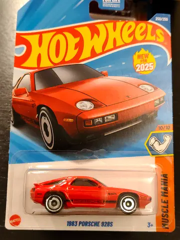 Hot Wheels 1983 Porsche 928S - New in Package