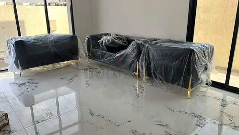 Transform Your Living Room with This Elegant Sofa Set
