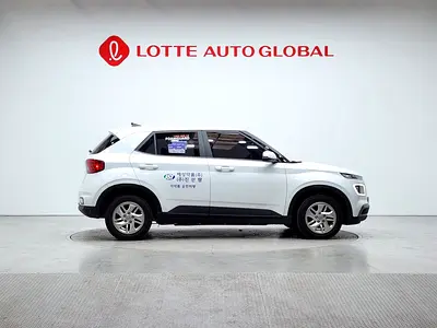 صورة 7 لـ 2022 Hyundai VENUE
