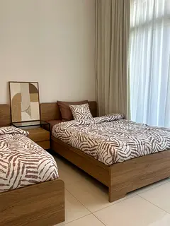 Shared room - bed space available for rent