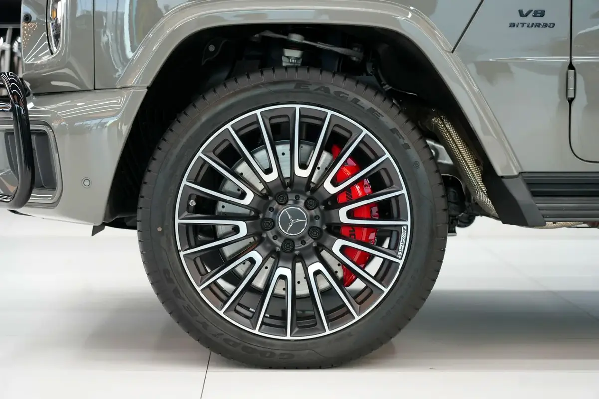 Mercedes-Benz G-Class 2025