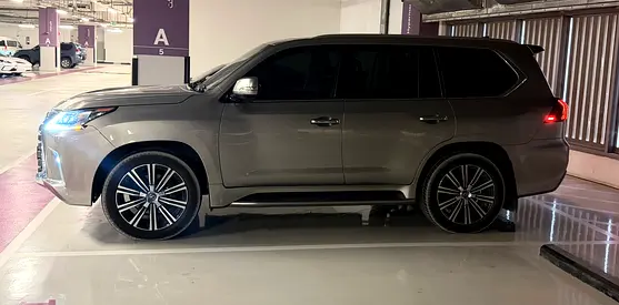 صورة 10 لـ 2018 Lexus LX-SERIES