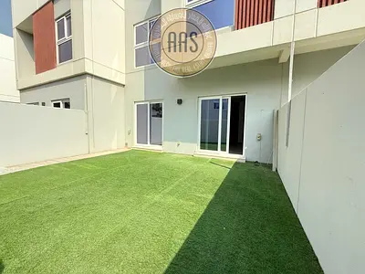 Single-Row Ready to Move 3-Bedroom Townhouse Villa for Rent in Villanova