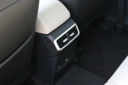Mercedes-Benz C-Class C300, миниатюра 13