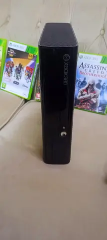 Xbox 360 E series Console with 7 Games (Excellent Working Condition)