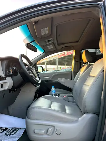 2016 Toyota SIENNA — фото 10