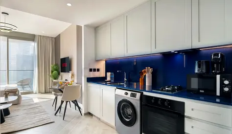 Studio Sharing – Looking for One Male Roommate