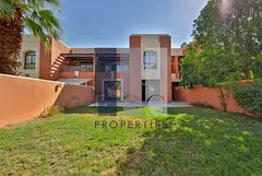 Spacious 5BD Villa |Private Garden |Community View