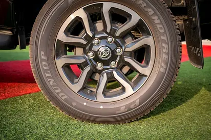 2026 Toyota HILUX 照片 6