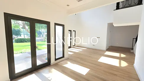 Semi Upgraded | Vacant | Unfurnished
