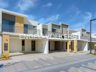 Green Community | Close to Pool | Vacant