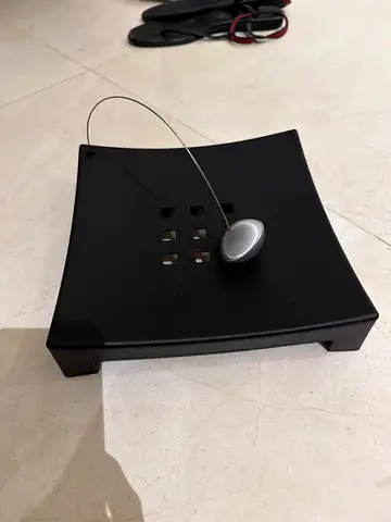 Tissue weight holder