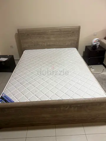 Bed and mattress
