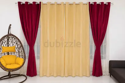 Immediate sale of velvet curtains with rod