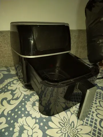 Digital Air Fryer in Black