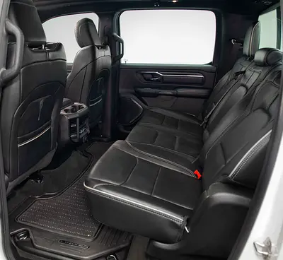 2024 RAM 1500 照片 12