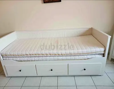Ikea hemnes day bed with mattress
