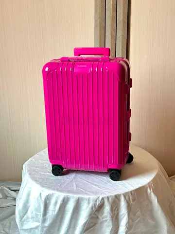Rimowa Essential lightweight hardshell suitcase