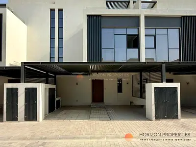 Private Beach| Brand new | First tenant