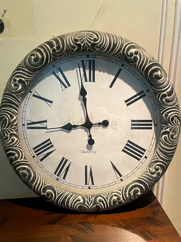 Wall clock
