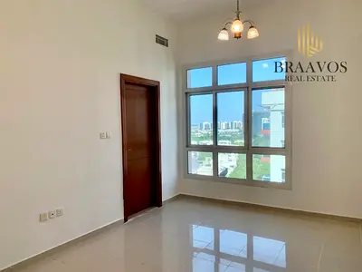 NOTICE SERVED | MID FLOOR | BRIGHT UNIT
