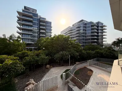 Available Now | Corner unit | Furnished