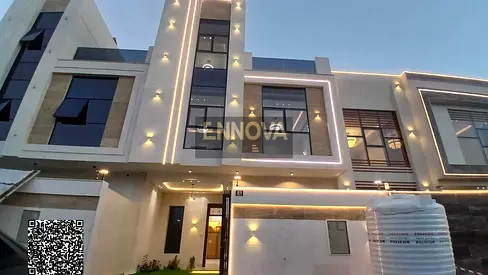 Townhouse | Feel the Luxury | Ready To Move | 5 Bedrooms