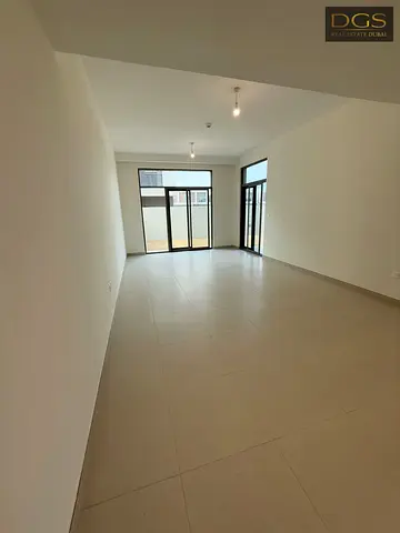 Spacious 3BR | Modern | Great Location