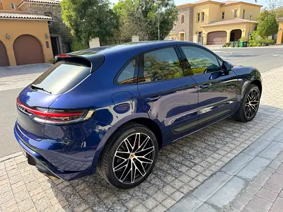 2022 Porsche MACAN — миниатюра 3