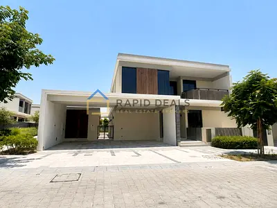 5BR+M Large Villa | Drivers Room | Facing the Park