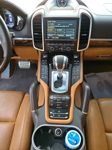 صورة مصغرة 11 لـ 2015 Porsche CAYENNE