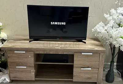 Slightly Used Samsung 32” HD TV