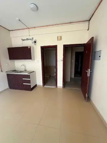 **G+3 Building for Rent – AED 650,000/Year | Ready-to-Move Staff Accommodation | Ideal for Company