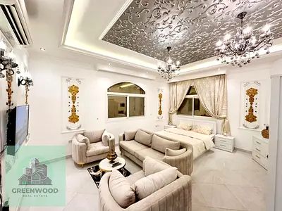 Excellent Sunny Studio / Sep Kitchen / Bath / Big Room Size / Nice Window Space | Nice Full Washroom KCA
