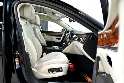 صورة مصغرة 12 لـ 2020 Bentley FLYING SPUR