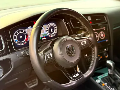 صورة 8 لـ 2018 Volkswagen GOLF R