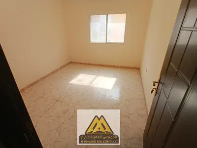 Very large space | Spacious studio | Split AC | Separate kitchen | Free maintenance | On a main str