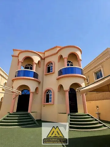 A great opportunity to rent a spacious villa suitable for families, offering comfortable living areas, a large front setback, and a private swimming p