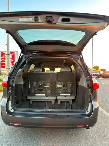 2016 Toyota SIENNA — фото 15