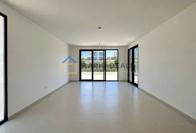 Type B 4BR+M Townhouse on the Park - Corner Unit!