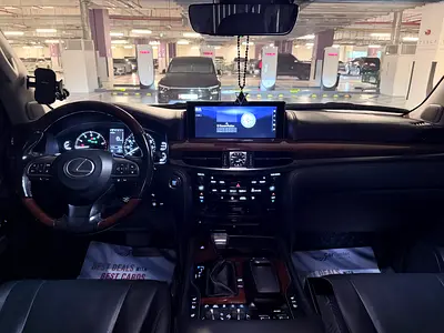 صورة 7 لـ 2018 Lexus LX-SERIES