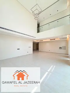 Brand new villa for rent in al Athbah (5bedroom + hall + majlas + parking + service block )
