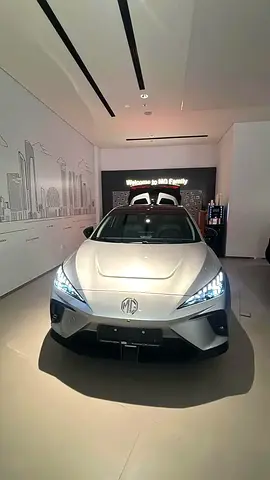 MG MG4 Lux 71kWh, миниатюра 2
