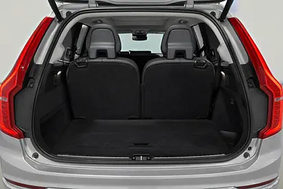 صورة 11 لـ 2023 Volvo XC90