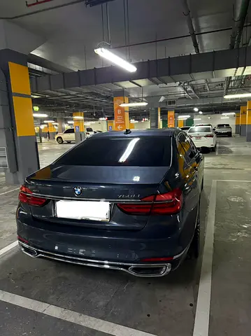 BMW 750 li x drive super clean