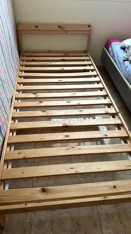 Single wooden bed frame with slats - solid pine