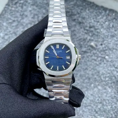 Patek Philippe Nautilus Slim 5711P Japan Movement watch for men